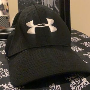 Men’s under armour hat